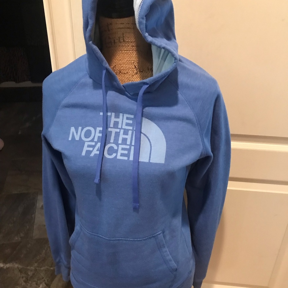 North face sweatshirt. Size small. Blue